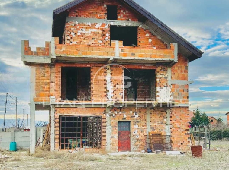 Къща в с. Костиево, Област Пловдив - 240 кв.м за 355 €/кв.м - Снимка #1