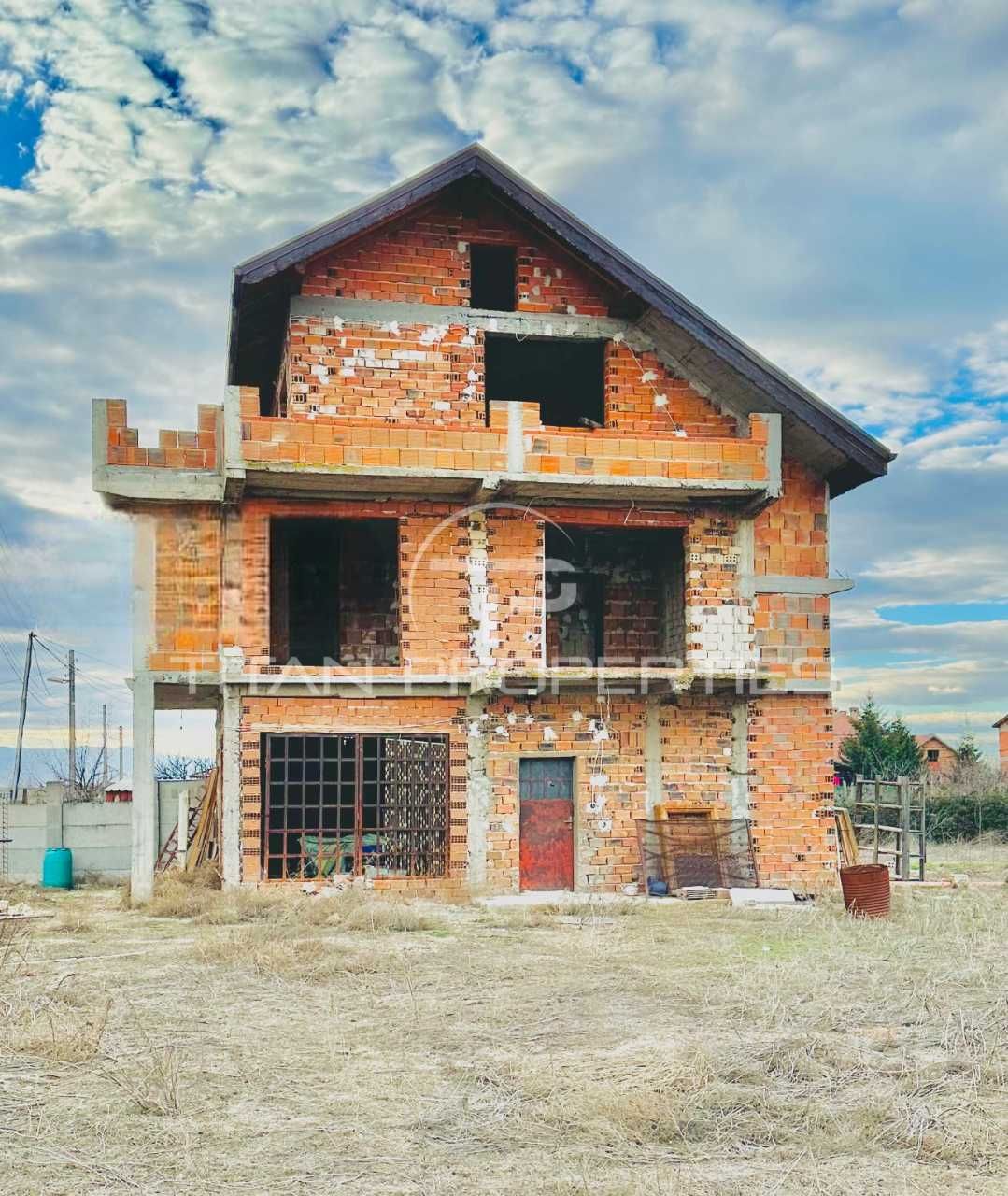 Къща в с. Костиево, Област Пловдив - 240 кв.м за 355 €/кв.м - Снимка #1