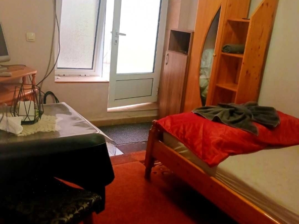 Дава се под наем Едностаен апартамент в Петрич - 15 кв.м за 129.54 € - Снимка #1