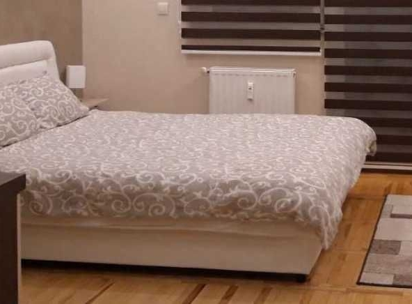 Дава се под наем  в Пловдив, Христо Смирненски - 15 кв.м за 81.6 € - Снимка #1