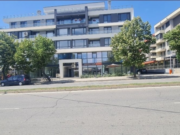 Дава се под наем Гараж / Паркомясто в с. Юруково, Област Благоевград - 13 кв.м за 102 € - Снимка #1