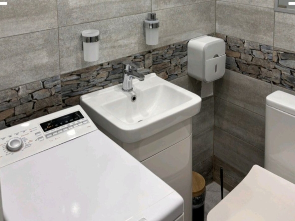 Дава се под наем Едностаен апартамент в София, Люлин 7 - 30 кв.м за 458.49 € - Снимка #1