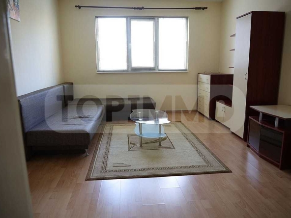 Дава се под наем Тристаен апартамент в Варна, Цветен квартал - 90 кв.м за 698.19 € - Снимка #1