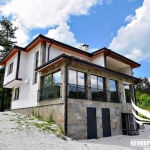 Дава се под наем Къща в с. Мостово, Област Пловдив - 99 кв.м за 155 € - Снимка #1