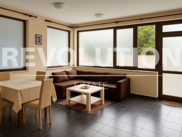 Дава се под наем Двустаен апартамент в Варна, Бриз - 55 кв.м за 400 € - Снимка #1