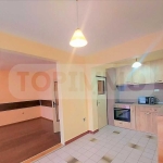 Дава се под наем Тристаен апартамент в Варна, Общината - 130 кв.м за 510 € - Снимка #1