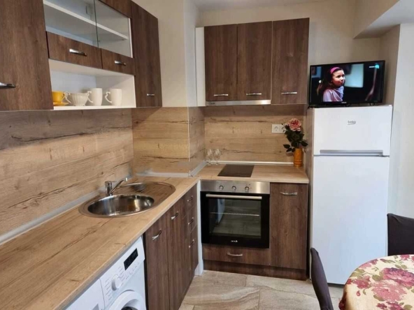 Дава се под наем Двустаен апартамент в Варна, Трошево - 50 кв.м за 548.25 € - Снимка #1