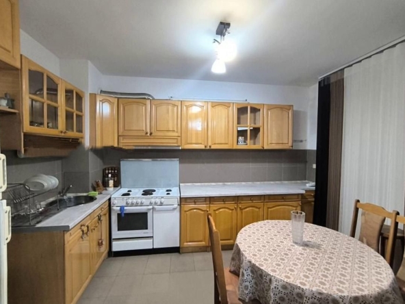 Дава се под наем Двустаен апартамент в София, Изток - 75 кв.м за 727.77 € - Снимка #1