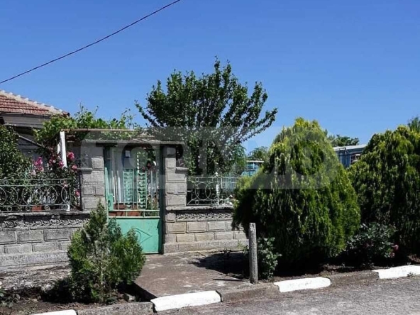 Къща в с. Змеево, Област Добрич - 109 кв.м за 358 €/кв.м - Снимка #1