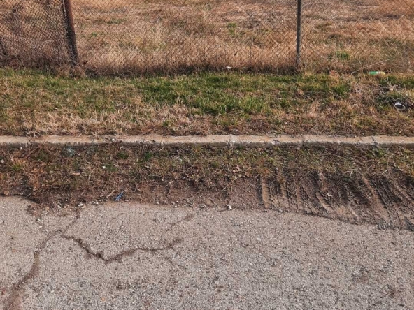 Парцел в Радомир - 700 кв.м за 16 €/кв.м - Снимка #1