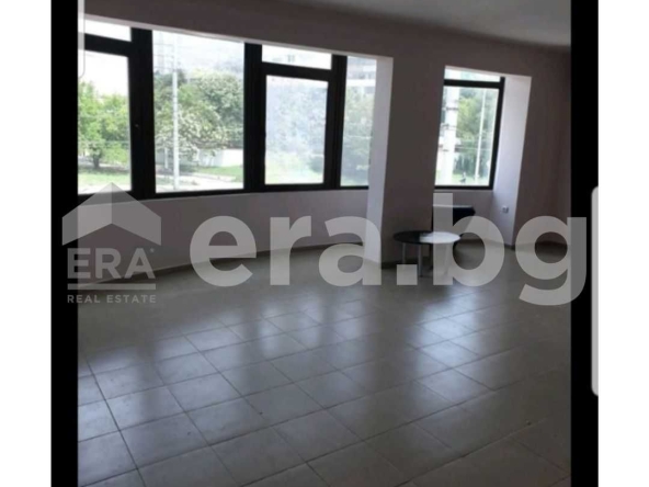 Дава се под наем Офис в Варна, Трошево - 47 кв.м за 331.5 € - Снимка #1