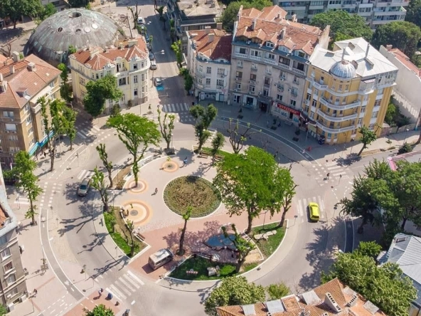 Дава се под наем Гараж / Паркомясто в Варна, Гръцка махала - 12 кв.м за 153 € - Снимка #1