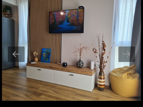 Дава се под наем Двустаен апартамент в к.к. Св.Св. Константин и Елена - 50 кв.м за 561 € - Снимка #1