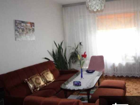 Тристаен апартамент в Русе, Промишлена зона - Запад - 80 кв.м за 963 €/кв.м - Снимка #1