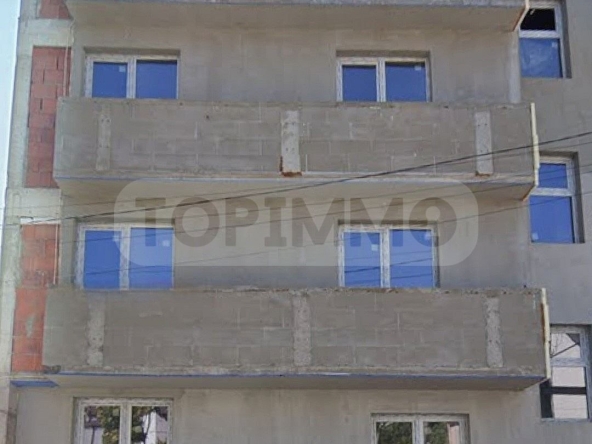 Тристаен апартамент в Варна, Погреби - 75 кв.м за 1787 €/кв.м - Снимка #1