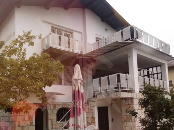 Къща в Балчик - 270 кв.м за 593 €/кв.м - Снимка #1