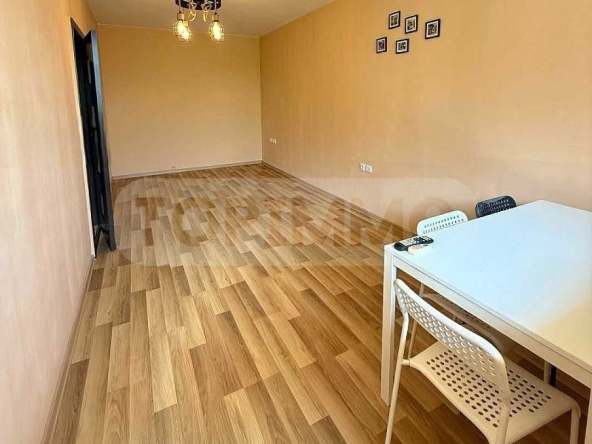 Тристаен апартамент в Варна, Левски - 79 кв.м за 2450 €/кв.м - Снимка #1