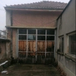 Дава се под наем Гараж / Паркомясто в Ловеч, Център - 36 кв.м за 153 € - Снимка #1