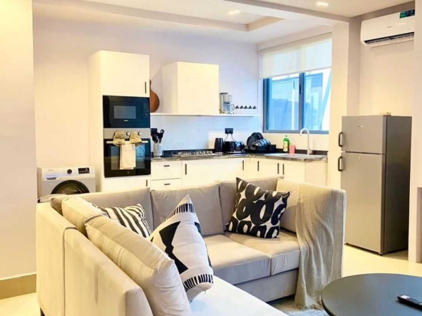 Дава се под наем Двустаен апартамент в Пловдив, Христо Смирненски - 69 кв.м за 306 € - Снимка #1