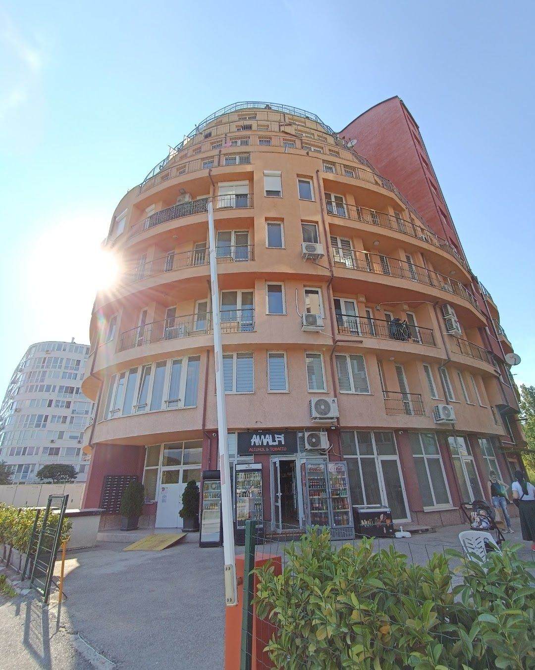 Дава се под наем Гараж / Паркомясто в София, Люлин 6 - 15 кв.м за 76.5 € - Снимка #1