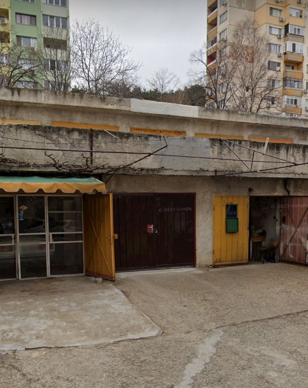 Гараж / Паркомясто в Стара Загора, Три чучура - север - 18 кв.м за 595 €/кв.м - Снимка #1