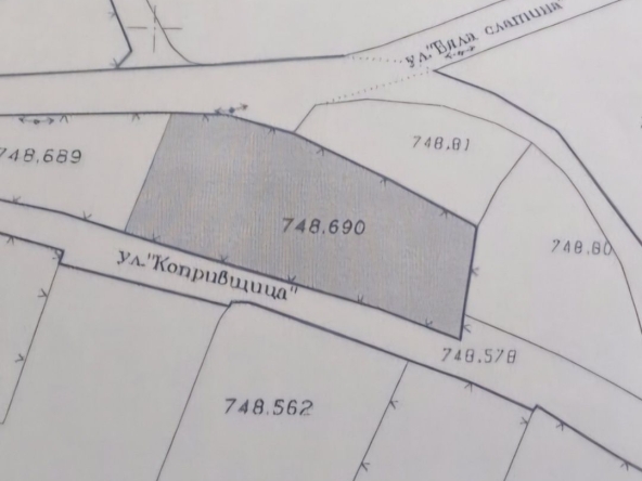 Парцел в Хасково, Училищни - 1000 кв.м за 11 €/кв.м - Снимка #1