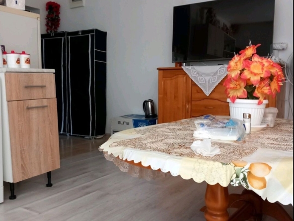 Дава се под наем Двустаен апартамент в Несебър - 50 кв.м за 204 € - Снимка #1