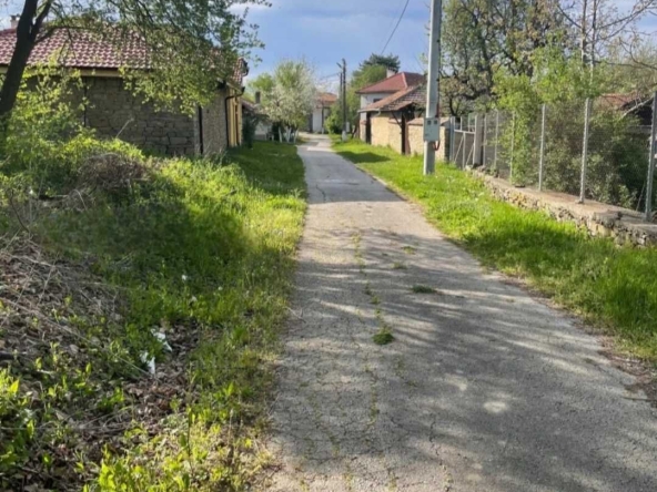 Парцел в с. Велчево, Област Велико Търново - 1100 кв.м за 18 €/кв.м - Снимка #1