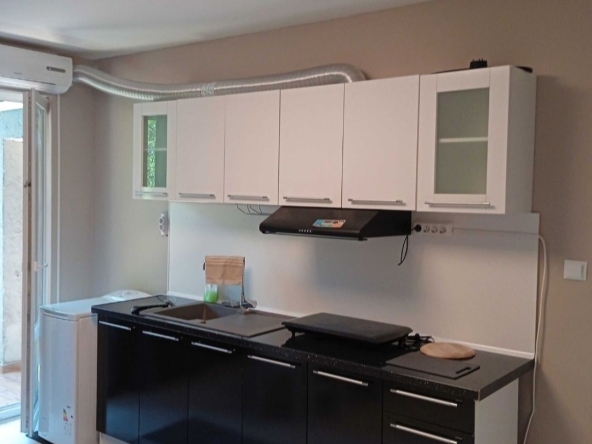 Дава се под наем Двустаен апартамент в София, Студентски град - 47 кв.м за 459 € - Снимка #1