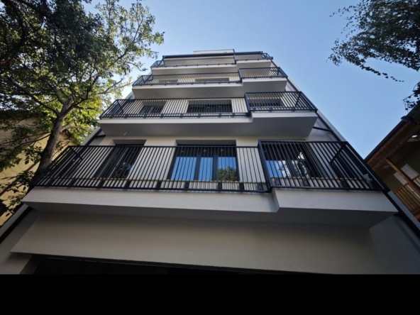 Тристаен апартамент в София, Манастирски ливади - 93 кв.м за 1481 €/кв.м - Снимка #1