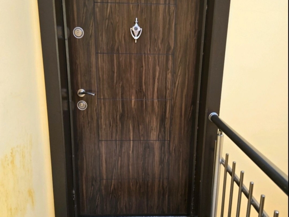 Дава се под наем Двустаен апартамент в Шумен, Болницата - 75 кв.м за 259.08 € - Снимка #1