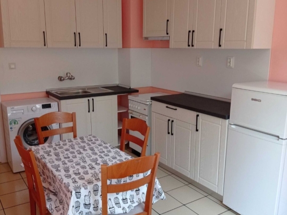 Дава се под наем Двустаен апартамент в София, Надежда 2 - 50 кв.м за 458.49 € - Снимка #1