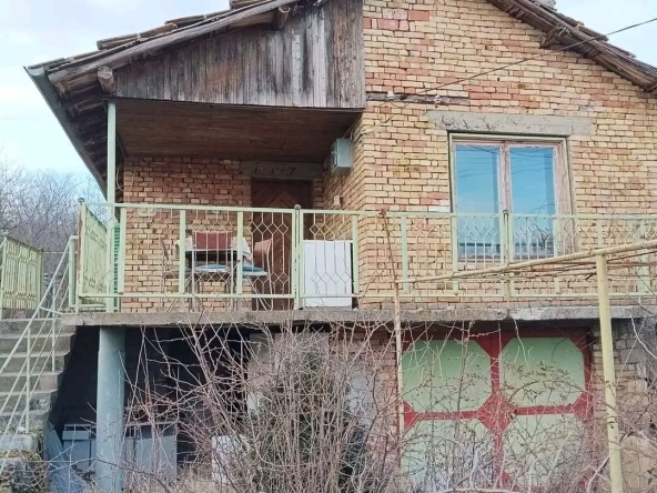 Къща в с. Бдинци, Област Добрич - 100 кв.м за 120 €/кв.м - Снимка #1