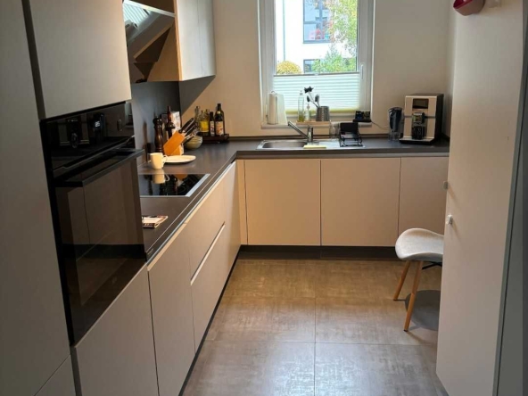 Дава се под наем Двустаен апартамент в София, Обеля - 58 кв.м за 575 € - Снимка #1