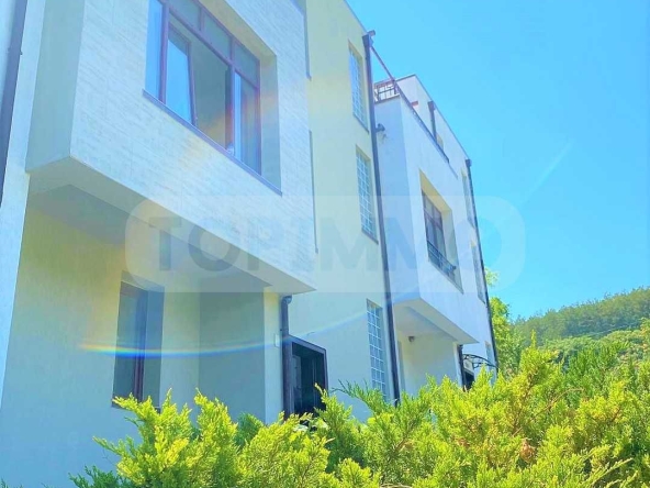 Къща в Балчик - 240 кв.м за 830 €/кв.м - Снимка #1