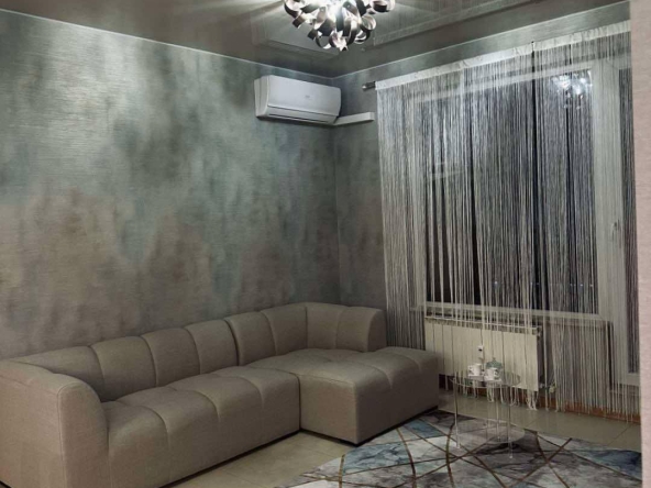 Дава се под наем Двустаен апартамент в София, Лозенец - 65 кв.м за 1200 € - Снимка #1