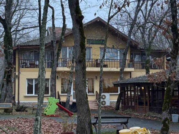 Къща в Средец - 528 кв.м за 919 €/кв.м - Снимка #1