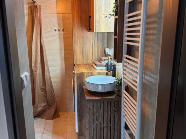 Дава се под наем Едностаен апартамент в София, Дървеница - 40 кв.м за 450 € - Снимка #1