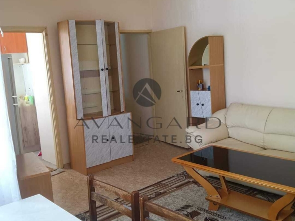 Едностаен апартамент в Пловдив, Тракия - 37 кв.м за 1985 €/кв.м - Снимка #1