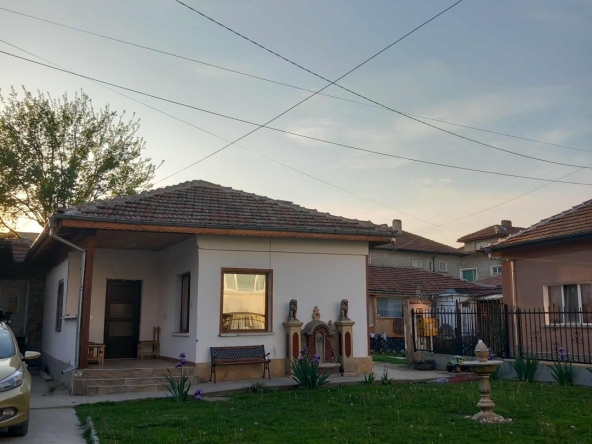 Дава се под наем Къща в Севлиево - 69 кв.м за 255 € - Снимка #1