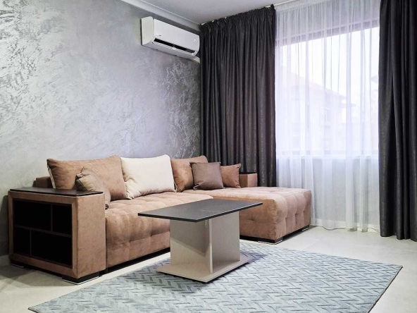 Дава се под наем Двустаен апартамент в Свиленград - 65 кв.м за 597.21 € - Снимка #1