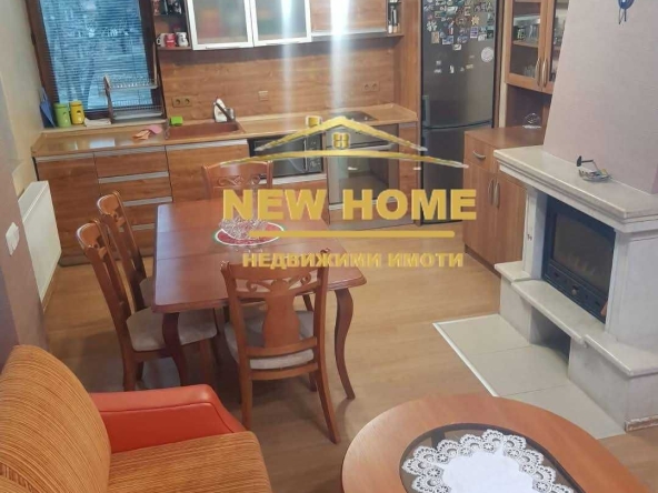 Етаж от къща в Добрич, Център - 130 кв.м за 549 €/кв.м - Снимка #1