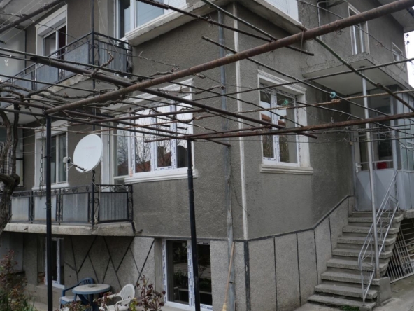 Къща в Аксаково - 210 кв.м за 765 €/кв.м - Снимка #1