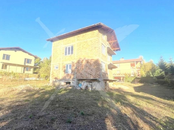 Къща в Костинброд - 349 кв.м за 373 €/кв.м - Снимка #1