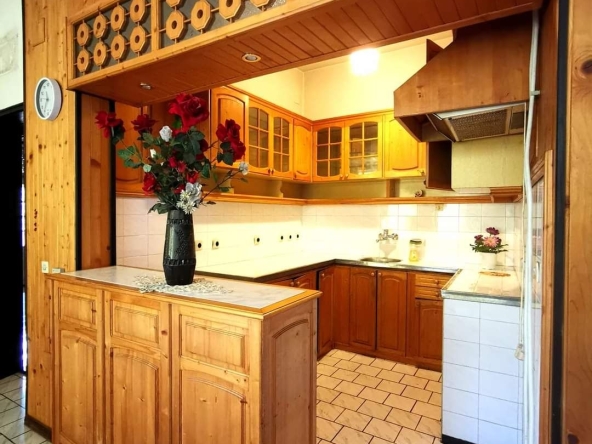 Етаж от къща в Горна Оряховица - 110 кв.м за 1419 €/кв.м - Снимка #1