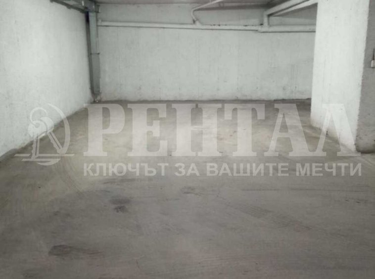 Дава се под наем Гараж / Паркомясто в Пловдив, Център - 18 кв.м за 76.5 € - Снимка #1