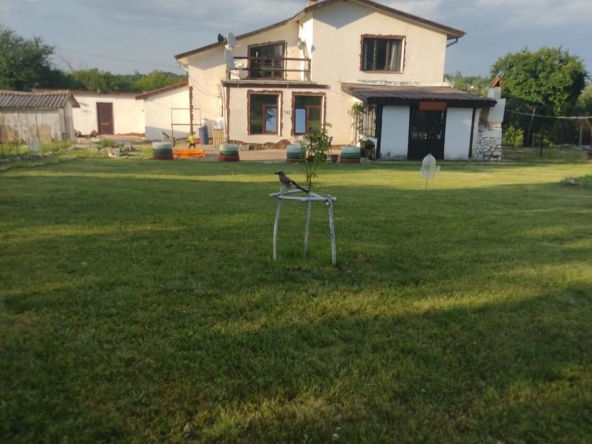 Къща в с. Крумово, Област Варна - 240 кв.м за 1167 €/кв.м - Снимка #1