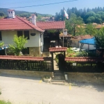 Дава се под наем Къща в Елена - 100 кв.м за 189.21 € - Снимка #1