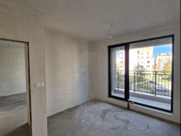 Двустаен апартамент в Пловдив, Каменица 1 - 62 кв.м за 913 €/кв.м - Снимка #1