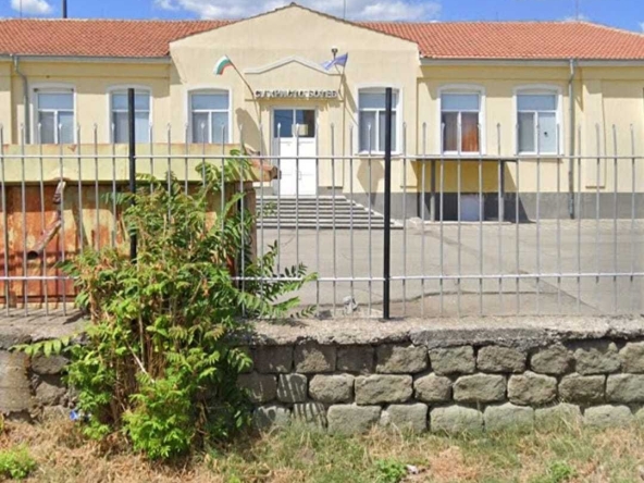 Магазин в Айтос - 25 кв.м за 1020 €/кв.м - Снимка #1